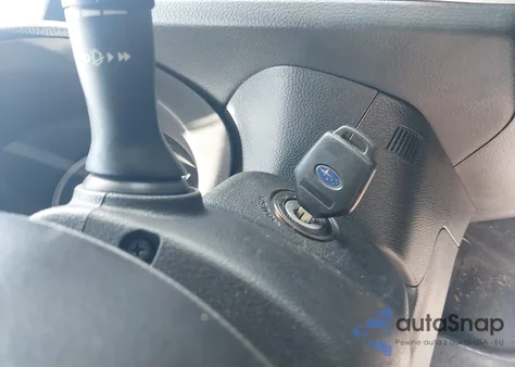 2015 Subaru Impreza Premium Plus z USA, uszkodzony, nr VIN JF1GJAK67FH013122